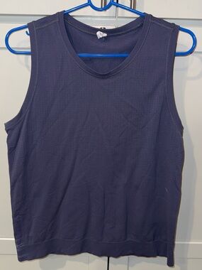 Athleta Perforated Seamless Tank Top Size Large Blue Breathable EUC
